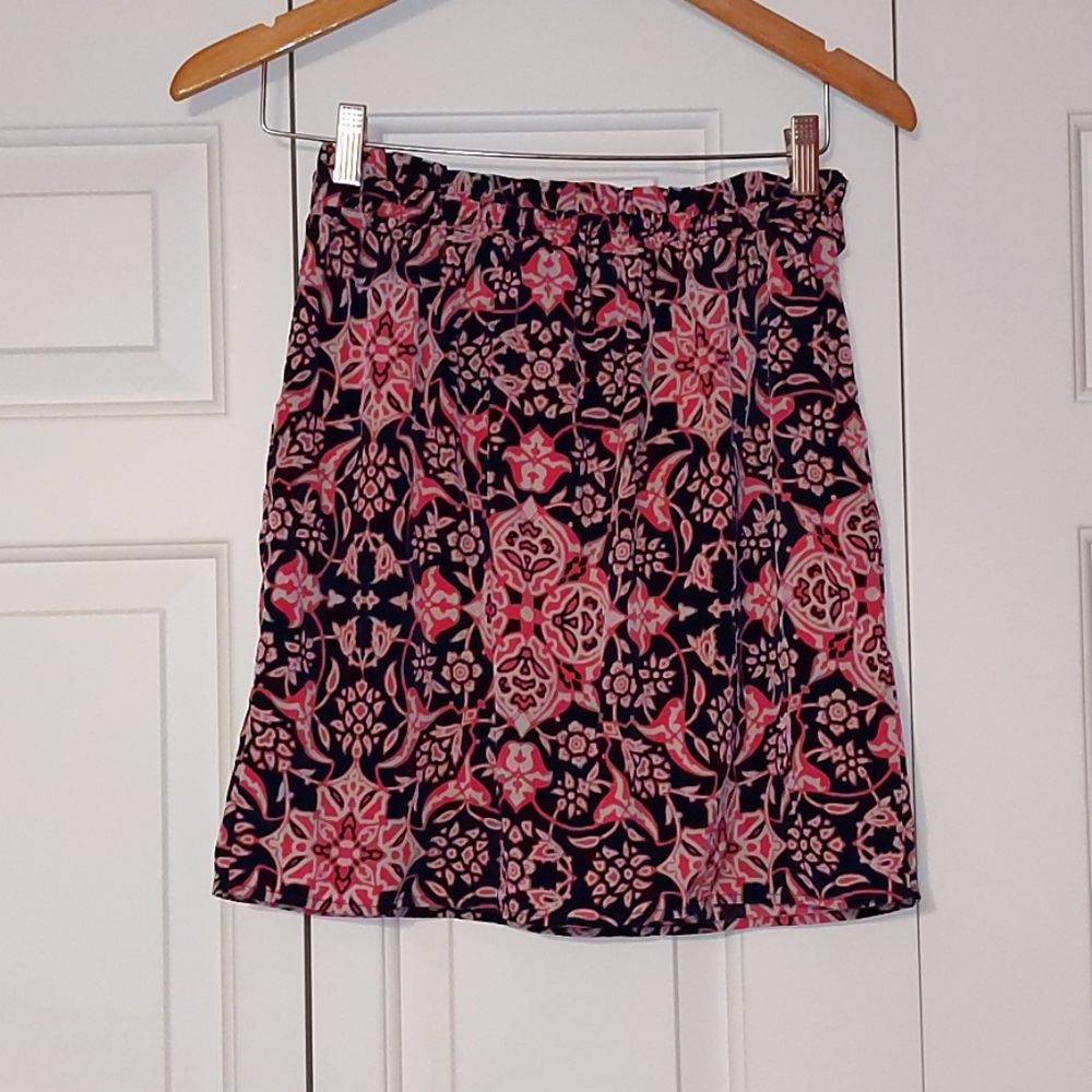 Skirt - Picture 2 of 2